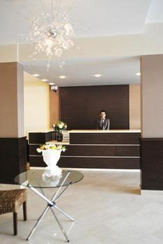 Résidence Hotelière Fleurie 3*